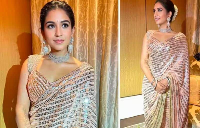 Here is How Many lakhs Ambani Bahu Radhika Merchant Spent On This Luxury Saree Vin