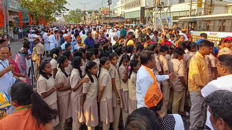 School children in PM Modi road show... Chennai High Court action order tvk