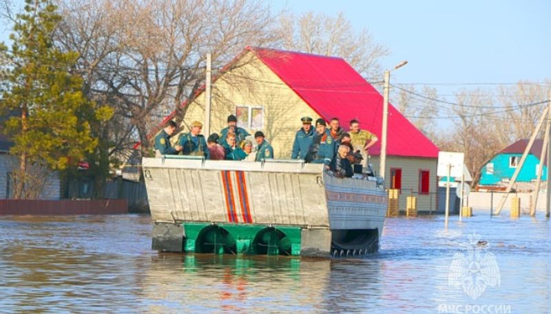 melting ice cause dam break in ural mountain regions thousands in flood threat 