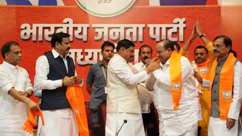 Lok Sabha Elections 2024: MP की छिंदवाड़ा सीट पर सेंध की तैयारी में BJP, कमलनाथ का एक और करीबी हुआ भगवाधारी