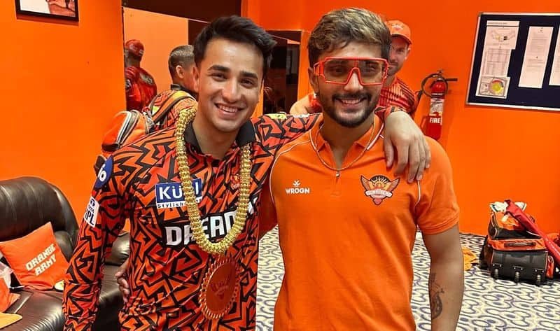 Abhishek Sharma Won SRH Medal in Dressing Room after Sunrisers Hyderabad beat Chennai Super Kings in 18th IPL 2024 Match rsk