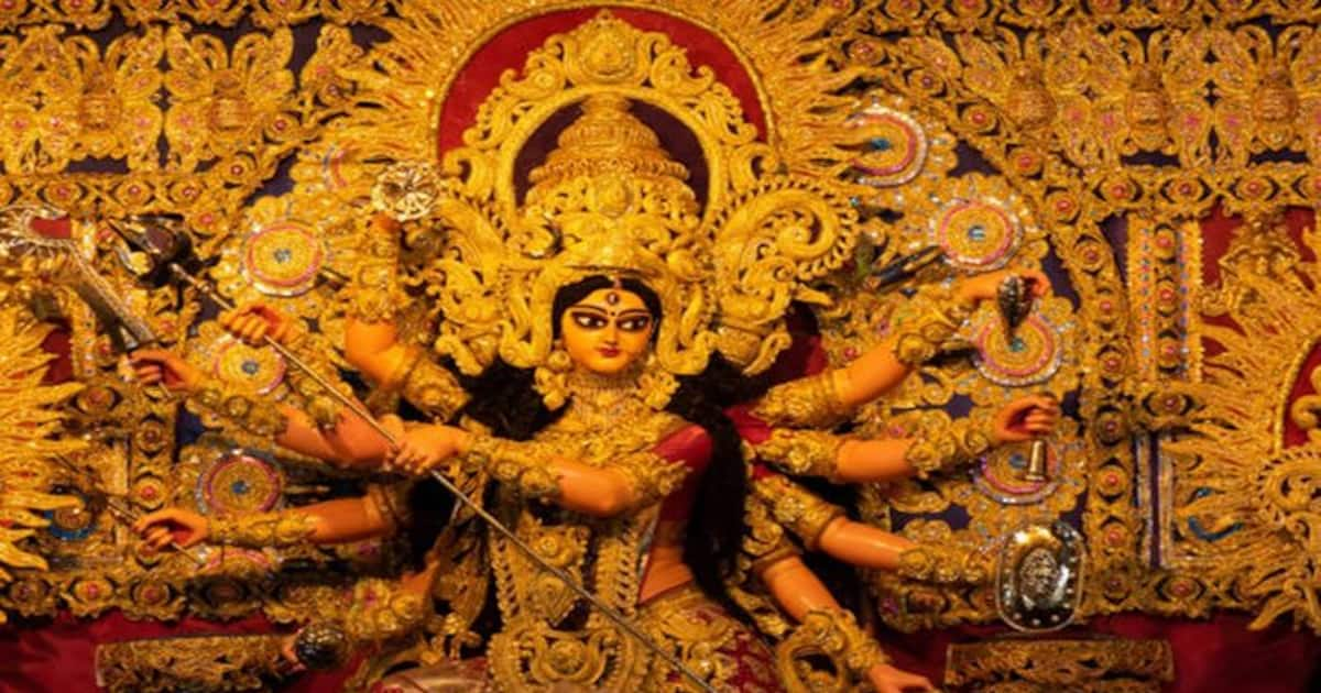 Durga Puja 2024 What is Akal Bodhan? Know significance and rituals