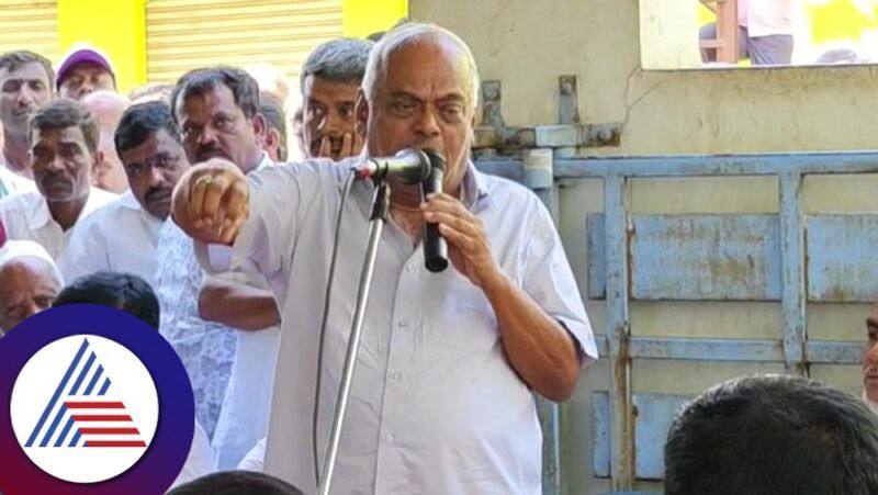 Karnataka former speaker Ramesh Kumar announced his political retirement at kolar rav