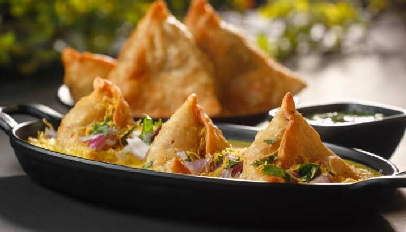 stone gutkha condom in samosa in automobile firm in Pune