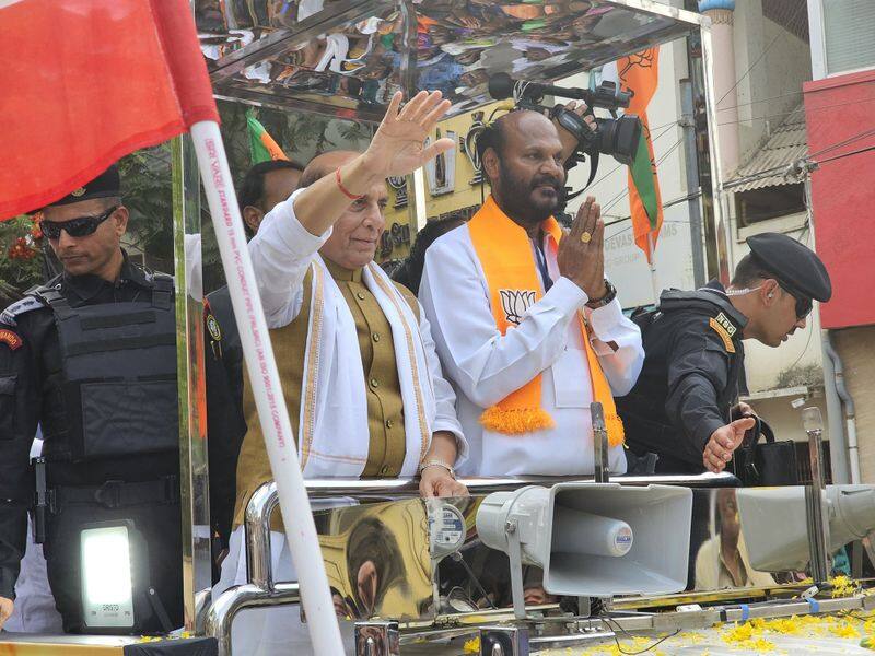 union defence minister rajnath singh did election campaign for supporting john pandian in tenkasi vel