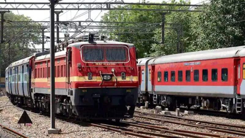 Indian Railways: What is the M1 coach in trains? sgb