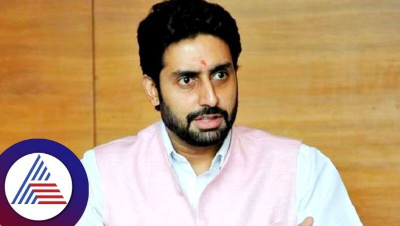 Bollywood actor Abhishek Bachchan talks about mother Jaya and wife Aishwarya rai vcs