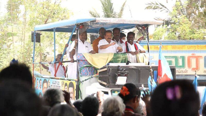 minister ponmudi did dance for vck campaign song in villupuram vel