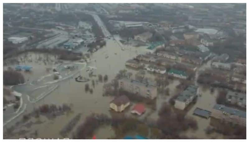 flood Russia and Kazakhstan evacuate over one lakh people 