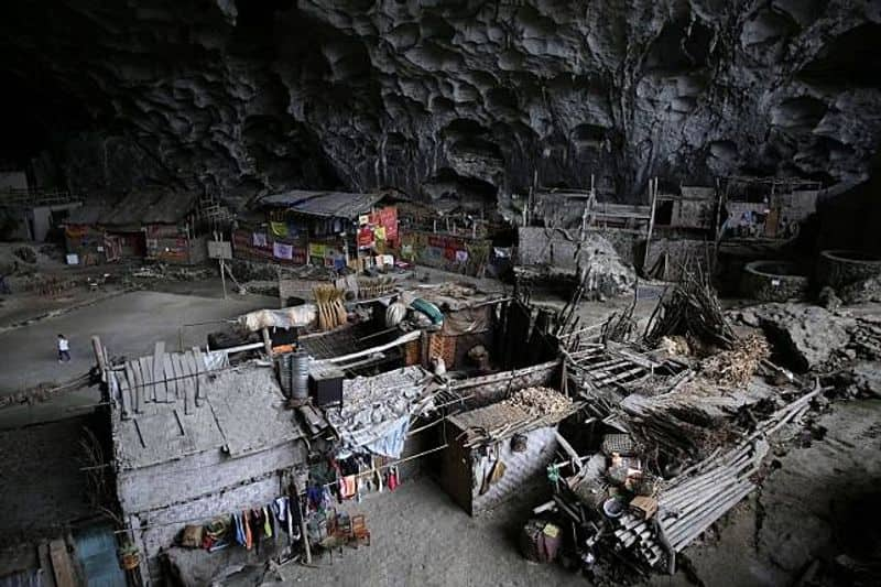 Cave village in China where people still live in cave pav