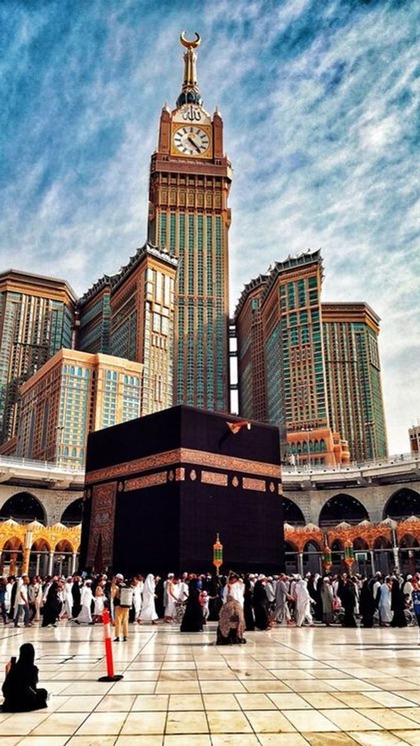 Eid 2024: चांद जैसी खूबसूरत हैं दुनिया की ये 6 मस्जिदें
