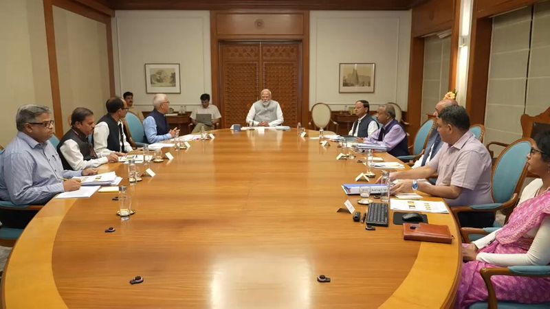 PM Modi reviews preparedness for heat wave related situation sgb