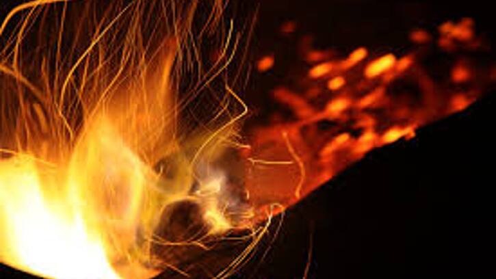 fire brokes out 
