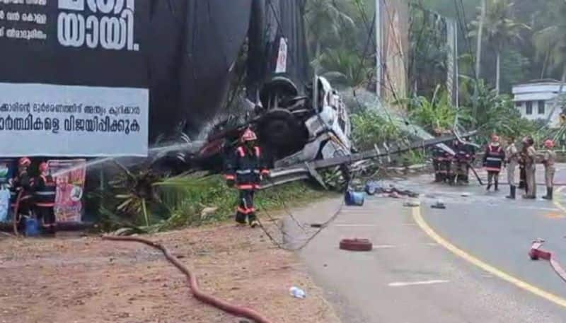 Kerala: Gas tanker overturns in Kottarakkara; driver injured rkn