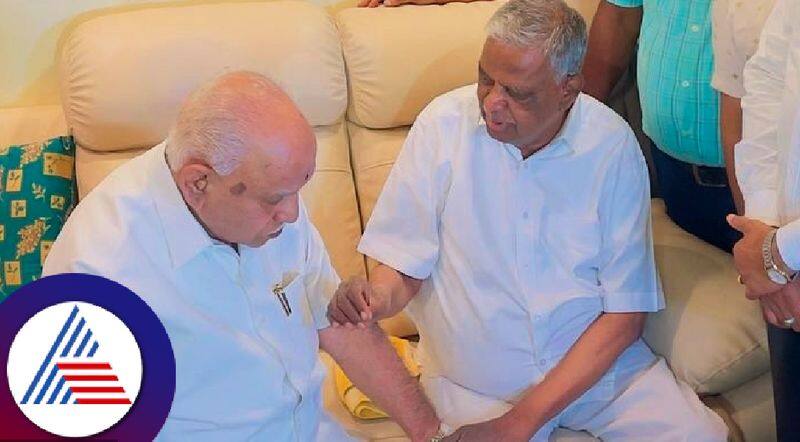 Lok sabha election 2024 BS Yeddyurappa met MP V Srinivasa Prasad at chamarajanagar rav