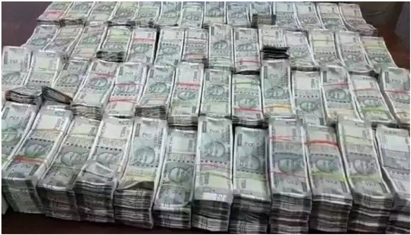 Police have again summoned Nainar Nagendaran in the Rs 4 crore cash seizure case KAK