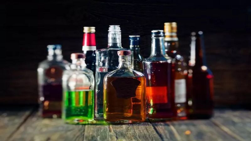 Karnataka govt announces slash in expensive liquor prices from September 1 Read more vkp