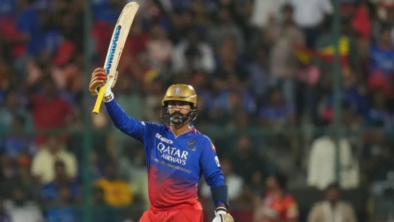 IPL 2024 Dinesh Karthik Fight Ends On 83 RCB On Verge Of 6th Loss In 7 Games kvn