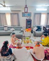 అనసూయ లగ్జరీ హౌస్ ని ఎప్పుడైనా చూశారా... ఇంటిని ఎంత నీట్ గా సర్ధుకుందో చూడండి!