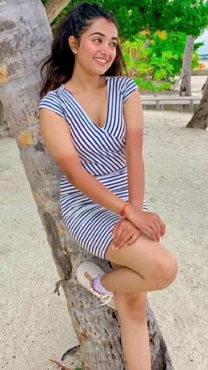 Striped Relaxed Fit Shorts गर्मियों के लिए है परफेक्ट आउटफिट
