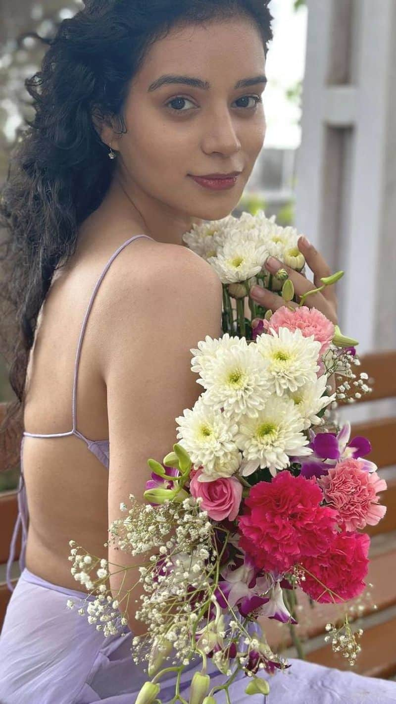 tv show anupama actress Sukirti Kandpal stylish look xbw