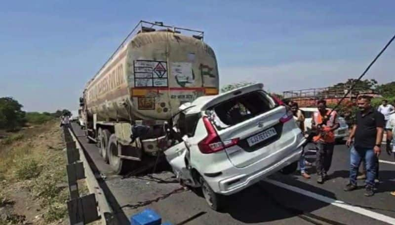 Ahmedabad Gujarat: 10 people died in a road accident that took place on Vadodara-Ahmedabad Expressway sgb