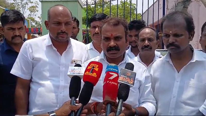 Union Minister of State L. Murugan has said that the election officials are working in support of the ruling party in Coimbatore vel