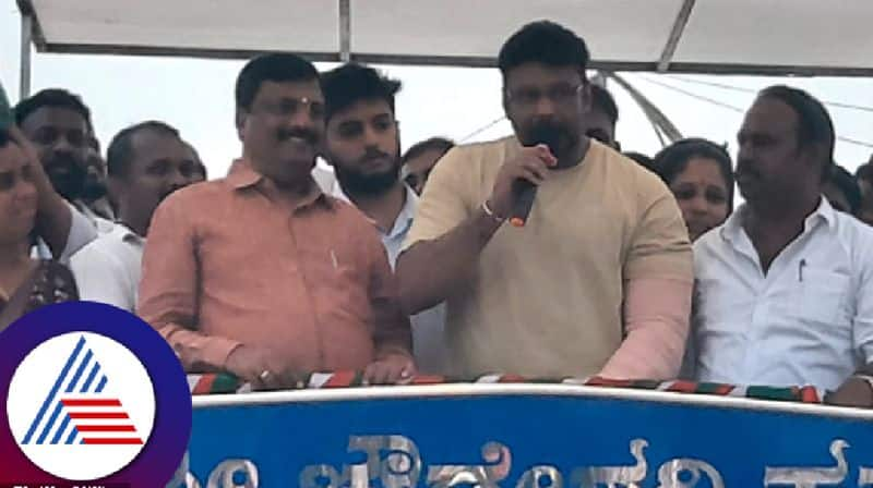 Mandya Lok sabha election 2024 Actor Darshan election campaign vehicle touched with electric wire rav