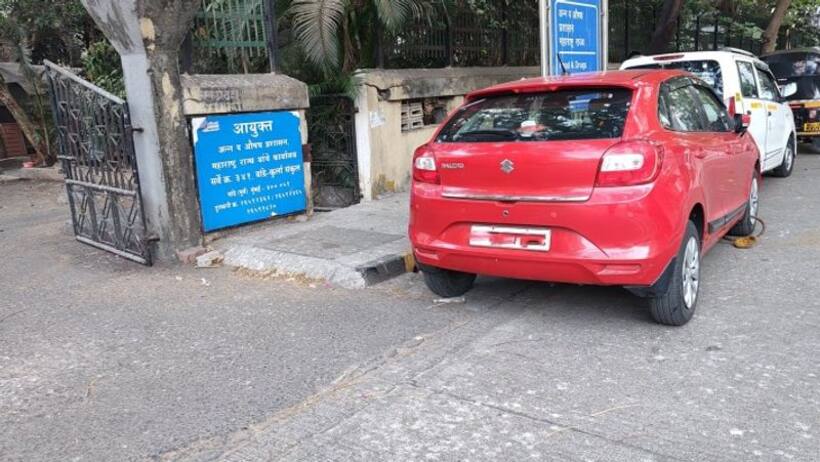कहीं आप भी तो गली में नहीं पार्क करते हैं अपनी कार? अगर ऐसा है तो हो जाइए सतर्क