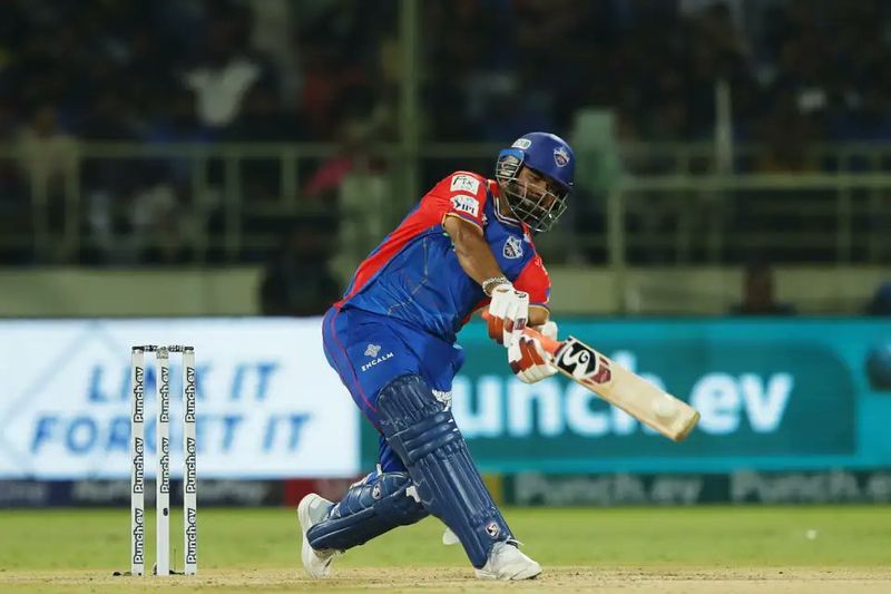 rishabh pant slam fans after spread fake news in social media