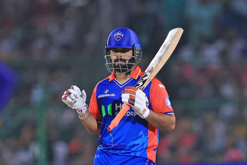 Rishabh Pant Axar Patel Powerful fifty helps Delhi Capitals sets 225 runs target to Gujarat Titans kvn