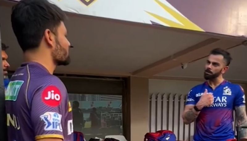 IPL 2024 Rinku Singh requests Virat Kohli for another bat after breaking gifted one video goes viral kvn