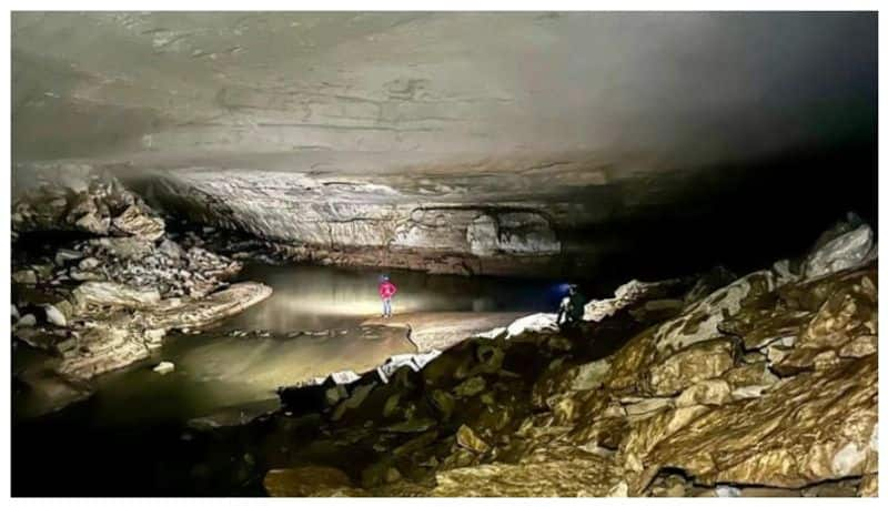 video of 250 foot deep waterfall is located beneath the earth went viral 