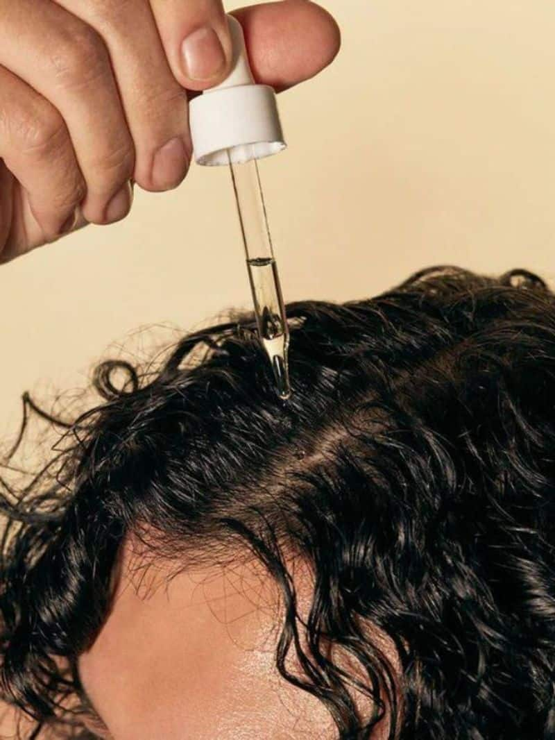 Castor oil for hair: Know benefits and tips for hair growth RTM