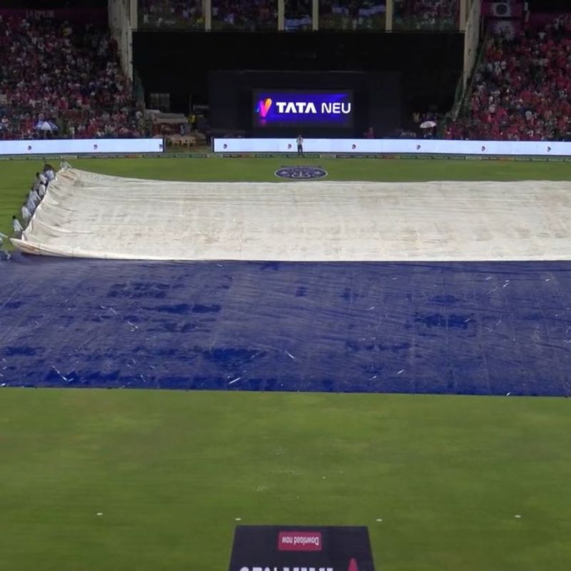 Royal Challengers Bengaluru and Gujarat Titans IPL 51st Match is likely to be affected by rain rsk