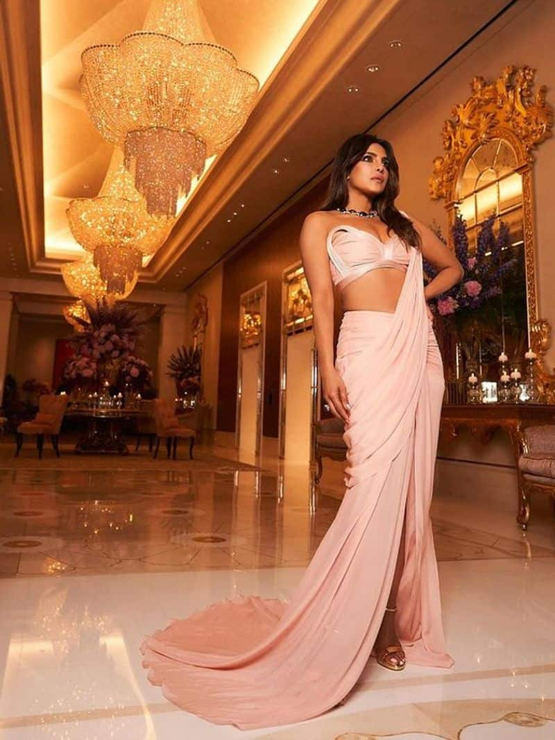 priyanka chopra 8 designer saree image zkamn