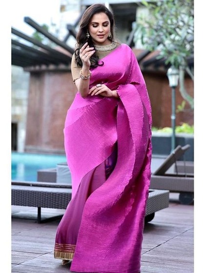 जेठानी हो जाएंगी खुश जब, तोहफे में देंगी Lara Dutta सी साड़ियां