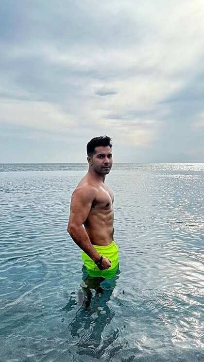 आज 37वां जन्मदिन मना रहे हैं एक्टर  Varun Dhawan