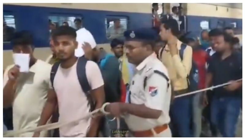 21 ticketless passengers arrested from AC coach of Bhagalpur Express