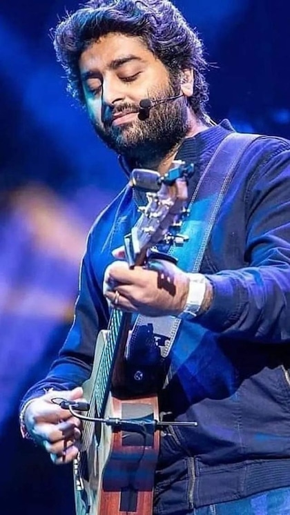 55 करोड़ नेटवर्थ,करोड़ों में कमाई,फिर भी ऐसे घर में रहते Arijit Singh