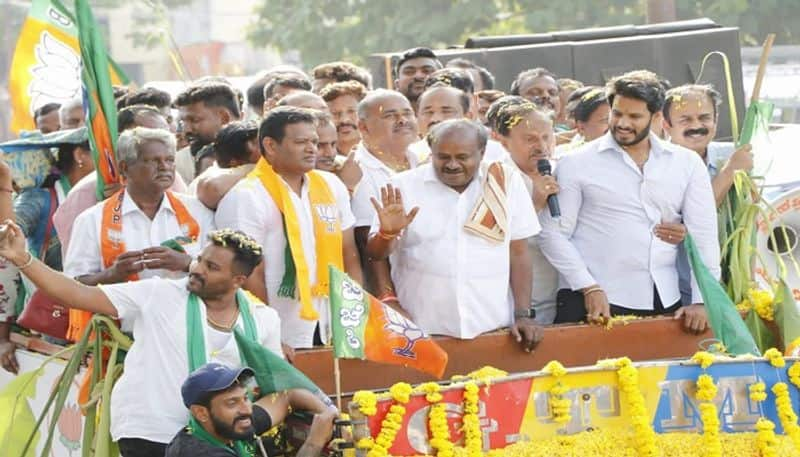 Congress JDS Road Show at Mandya in Lok Sabha Elections 2024 grg 