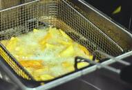 A clever kitchen hack to remove excess oil from fried food iwh