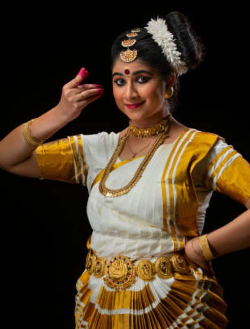 Mohiniyattam: Know about the classical dance form of Kerala anr