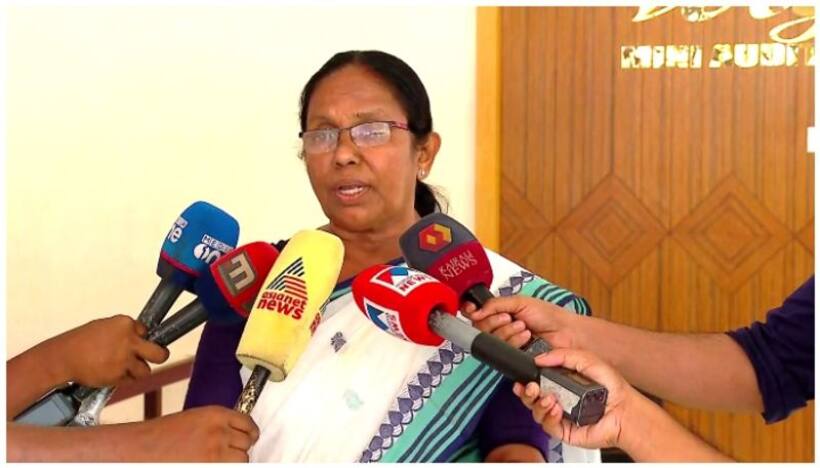 'ജനങ്ങൾ കൂടുതലായി എൽഡിഎഫിനോട് അടുക്കുന്നു'; വ്യക്തിഹത്യയിൽ നിയമനടപടി തുടരുമെന്നും കെകെ ശൈലജ