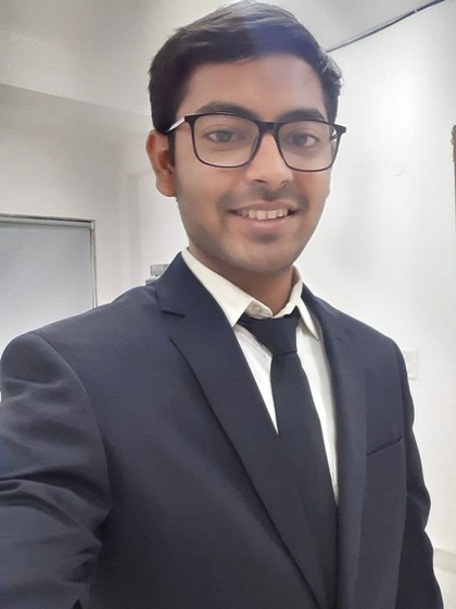 <p>बीते दिनों UPSC 2023 के नतीजे आएं। एग्जाम दिलचस्प होता है। हम आपको बीते वर्षों के इंटरव्यू में पूछे गए सवाल बता रहे हैं। वैभव जिंदल यूपीएससी 2020 में 253वीं रैंक से हुए कुछ सवाल।</p>
