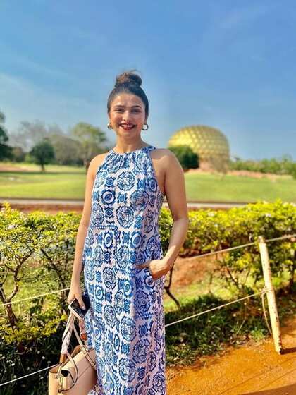 हॉल्टर नेक कॉटन कुर्ता
