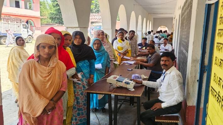 peacefully voting done in 14 Constituencies of karnataka nbn