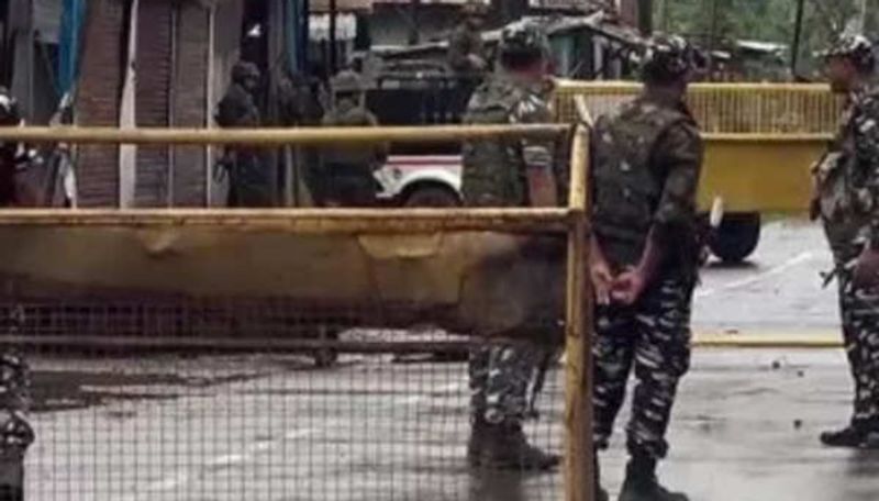 Bomb blast killed 2 crpf soldiers in manipur and 4 injured more force in action ans