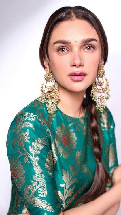 फिल्म 'हीरामंडी' के प्रमोशन में Aditi Rao Hydari का गॉर्जियस लुक