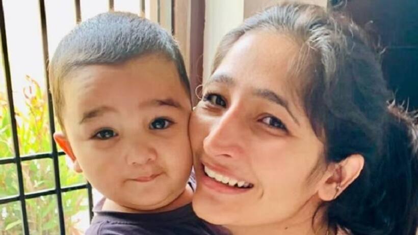Success Story: गृहस्थी संभालने के साथ UPSC की तैयारी...गोद में 6 महीने का बच्चा, कैसे IAS बनीं प्रगति रानी